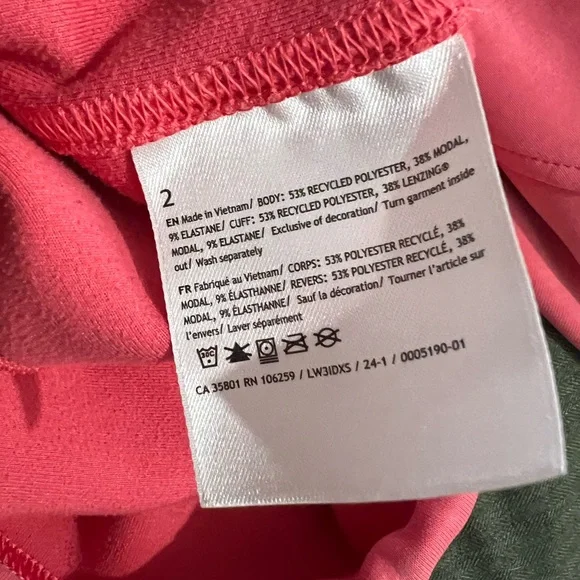 Lululemon Brushed Softstreme Half Zip, Size 2 - Picture 6 of 8